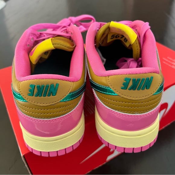 ✔️New✔️ NIKE Parris Goebel Dunk Low Playful Pink - Picture 8 of 10